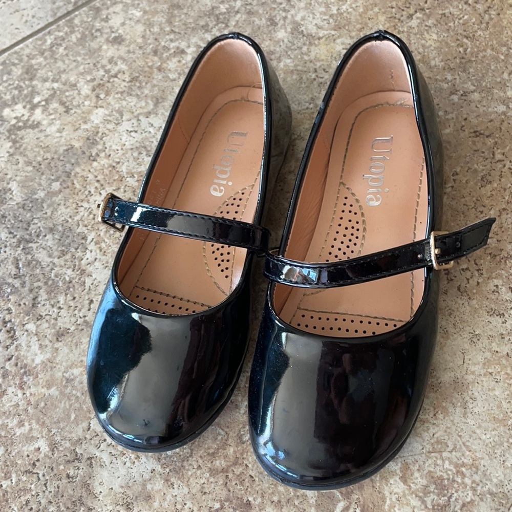 Like new black dress shoes